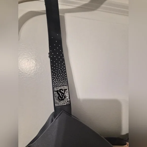 Victoria's Secret Very Sexy Push Up Bra-NWT - Picture 2 of 5